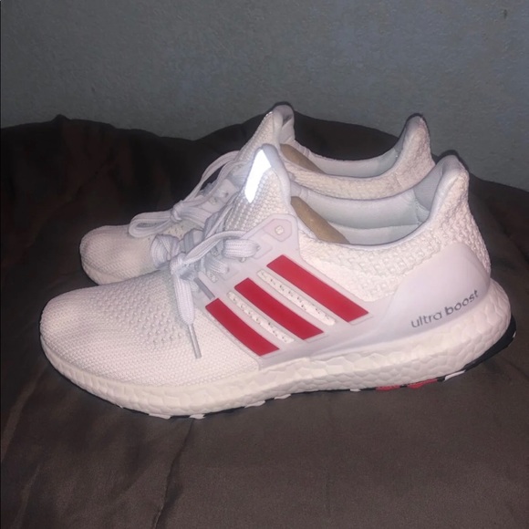 Adidas Ultraboost 4.0 White and Red - Picture 1 of 4